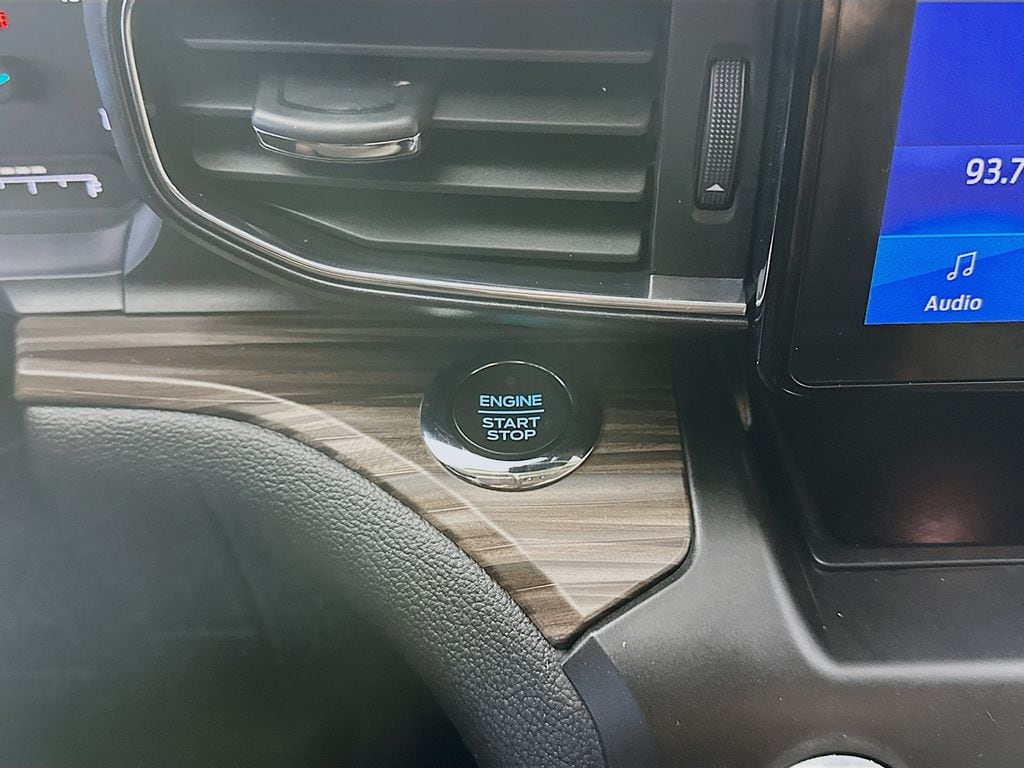 FordExplorer27