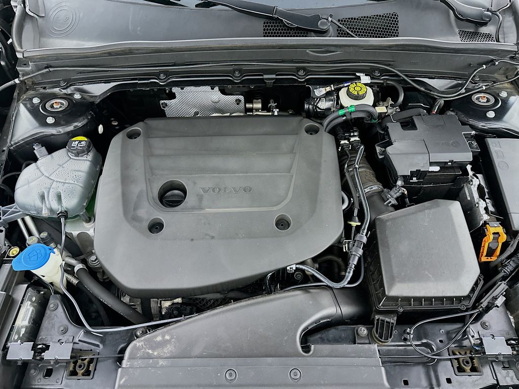 VolvoXC4031
