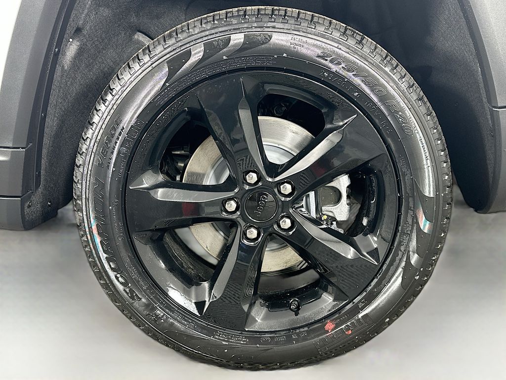 JeepGrand Cherokee L17