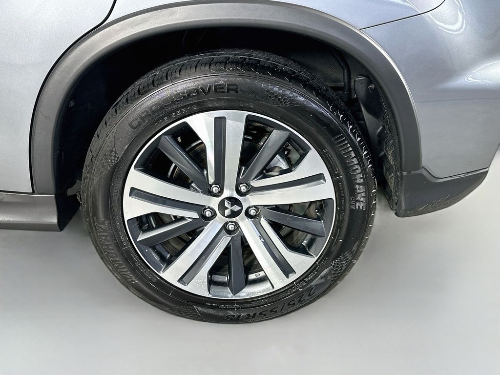 MitsubishiOutlander Sport32
