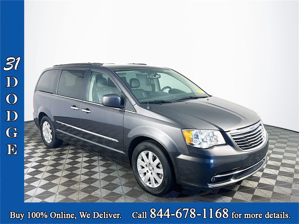 2016 Chrysler Town & Country Touring