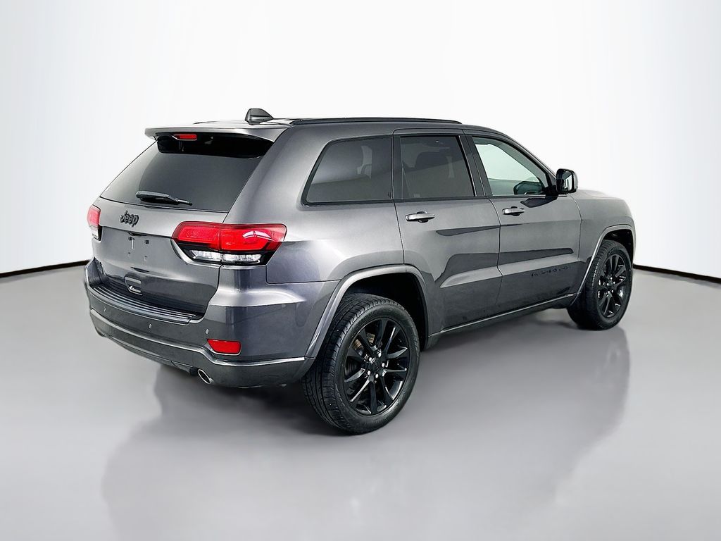 JeepGrand Cherokee7