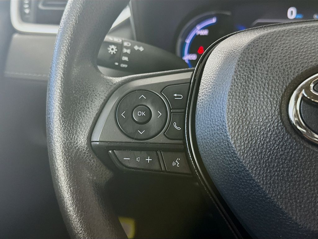 ToyotaRAV4 Hybrid25