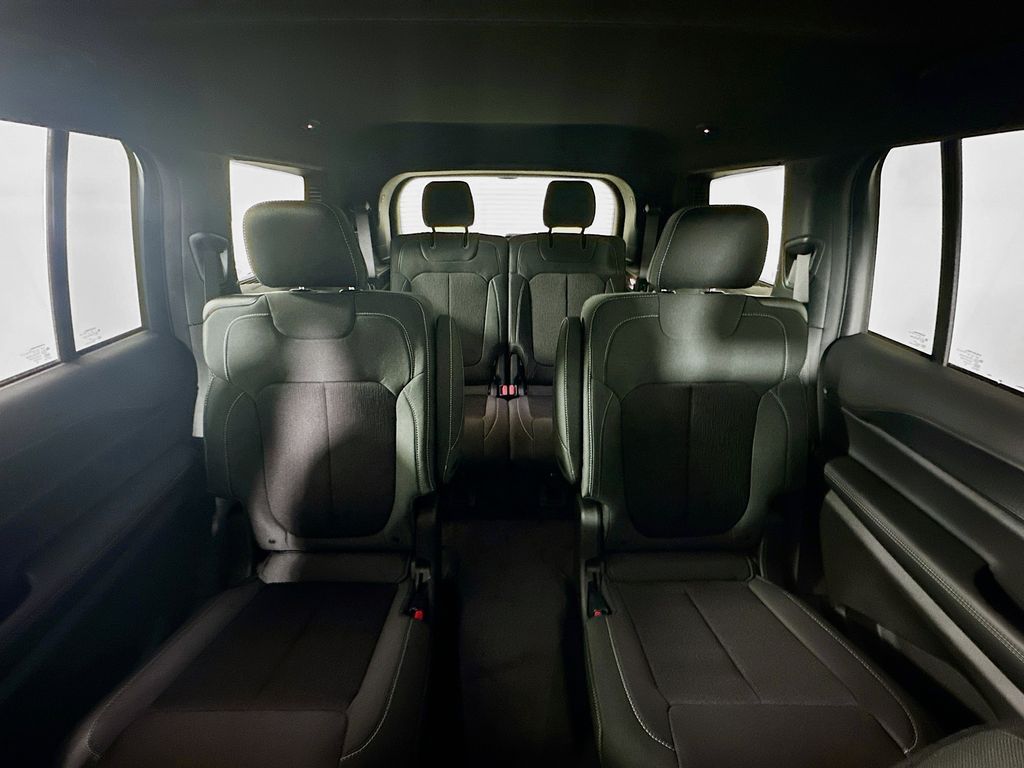 JeepGrand Cherokee L10