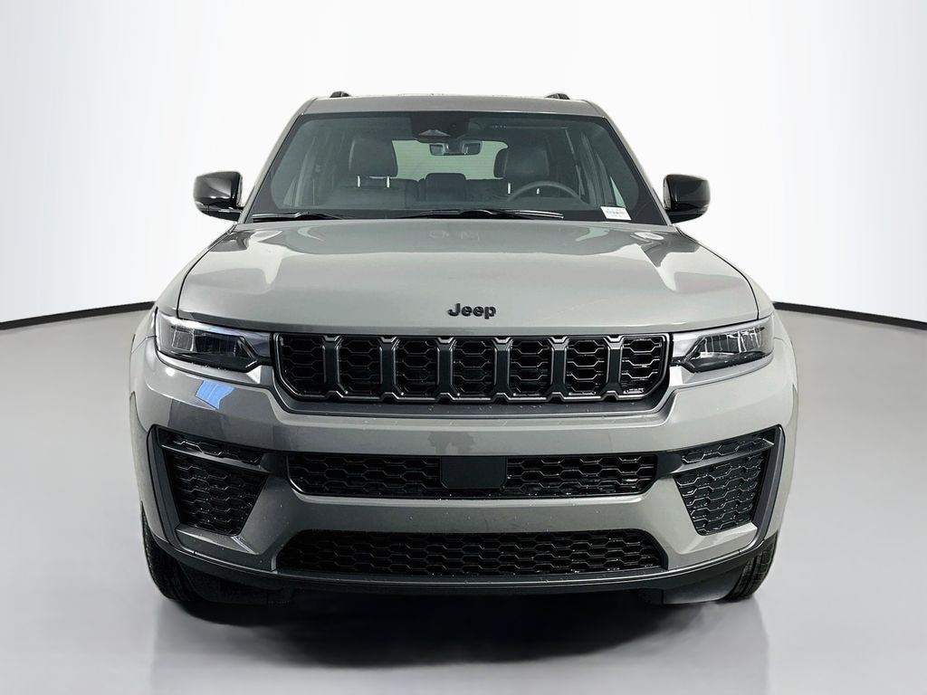 New 2027 Jeep Grand Cherokee Laredo Altitude SUV