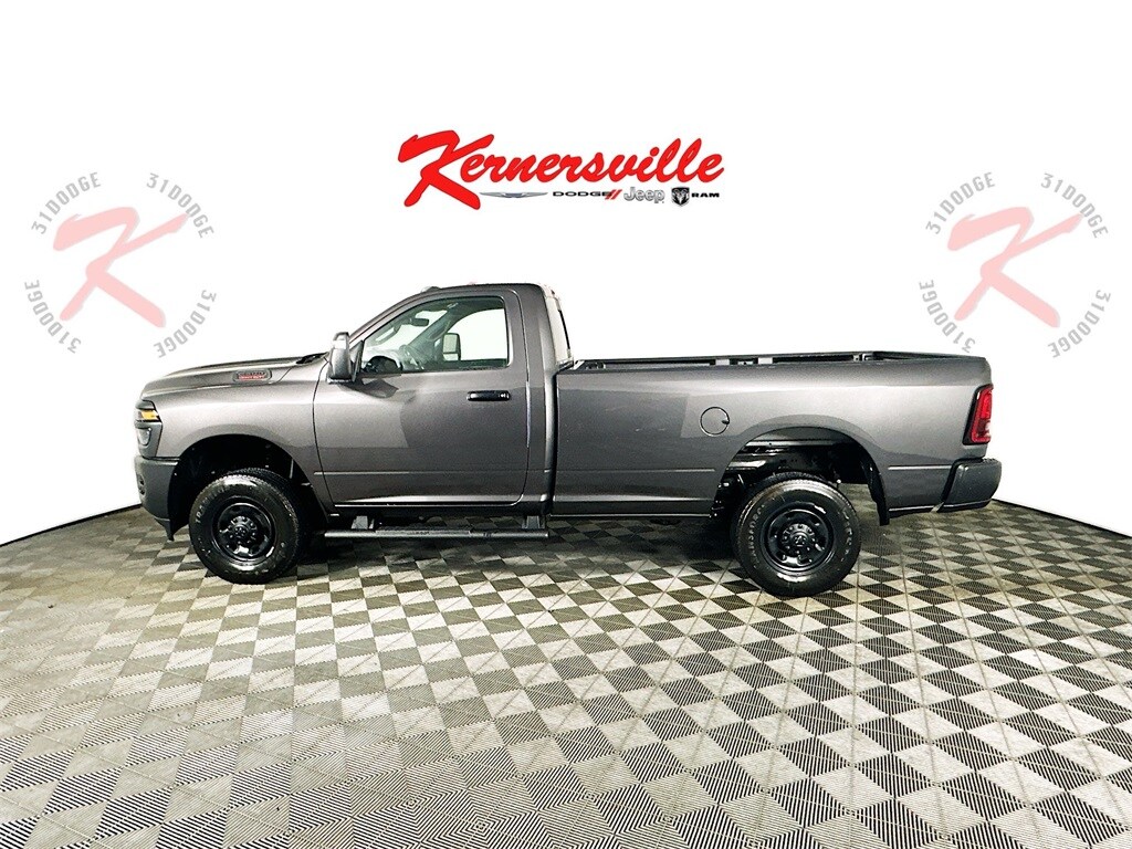 2026 Ram 2500 Tradesman photo 4