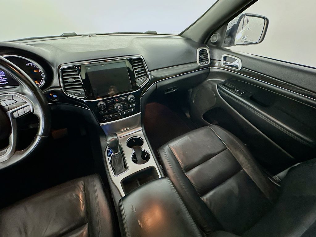 JeepGrand Cherokee11