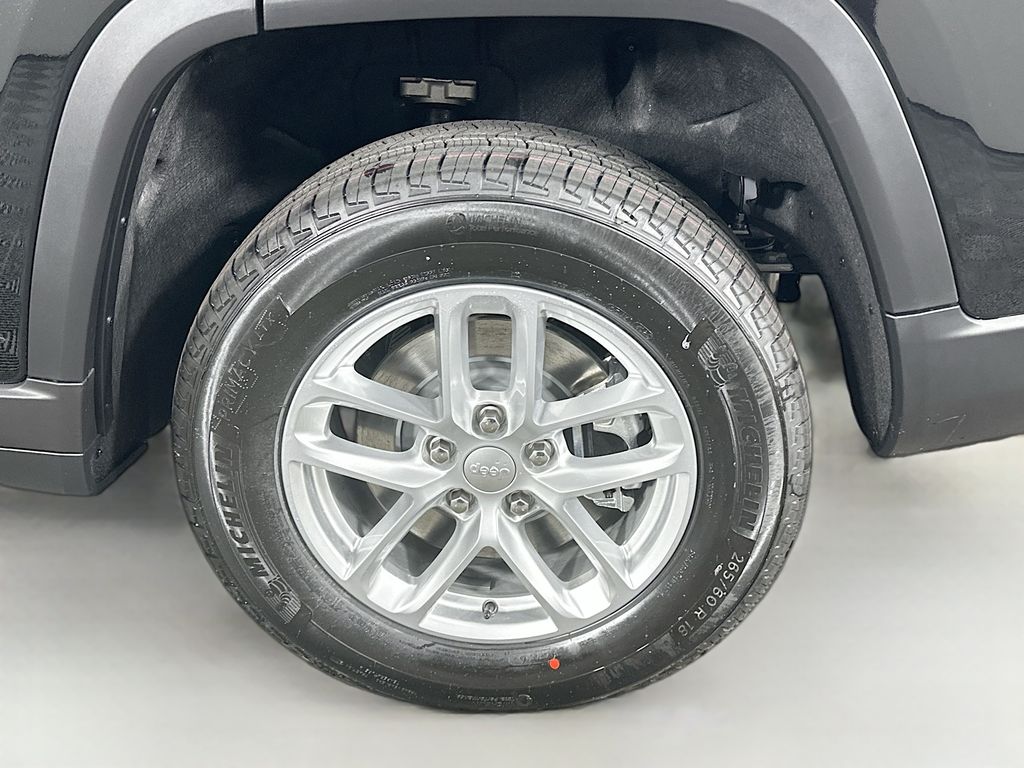 JeepGrand Cherokee L17