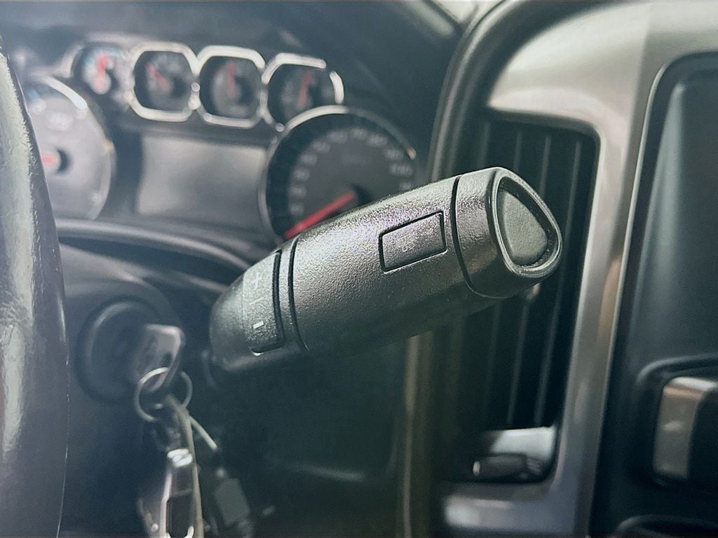 ChevroletSilverado 3500HD16