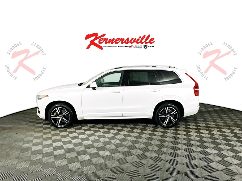 Used 2016 Volvo XC90 T5 Momentum Sport Utility