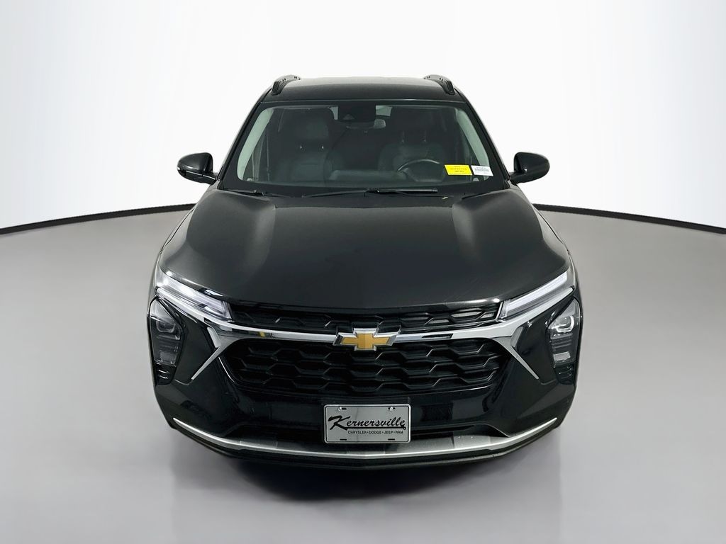 Used 2025 Chevrolet Trax LT SUV