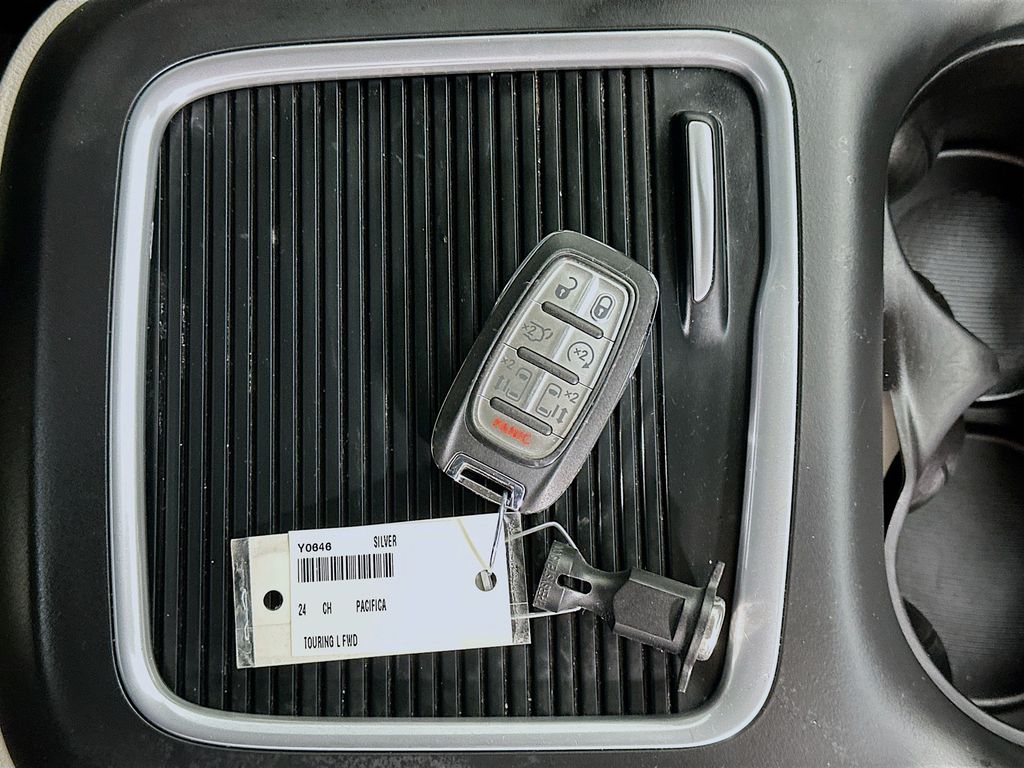 ChryslerPacifica34