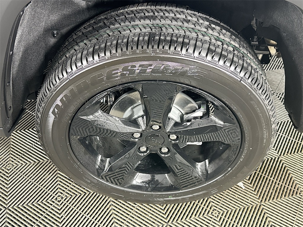 JeepGrand Cherokee16