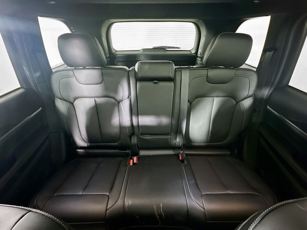 JeepGrand Cherokee10