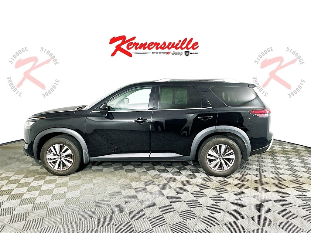 Used 2022 Nissan Pathfinder SL SUV