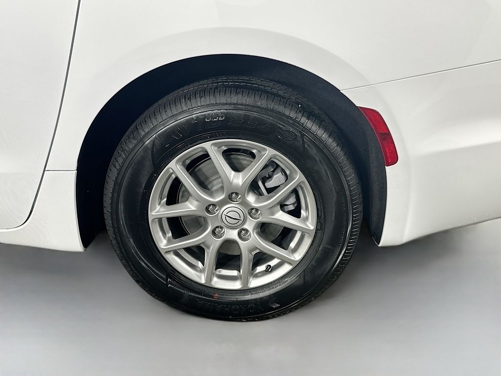 ChryslerVoyager17