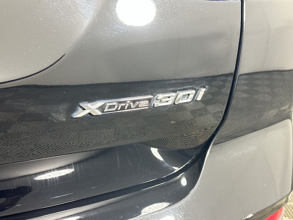 BMWX329