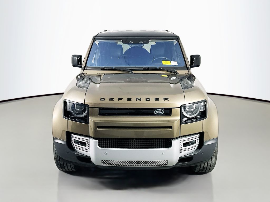 Land RoverDefender 1102