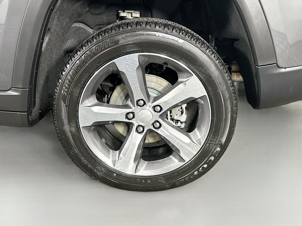 JeepGrand Cherokee17