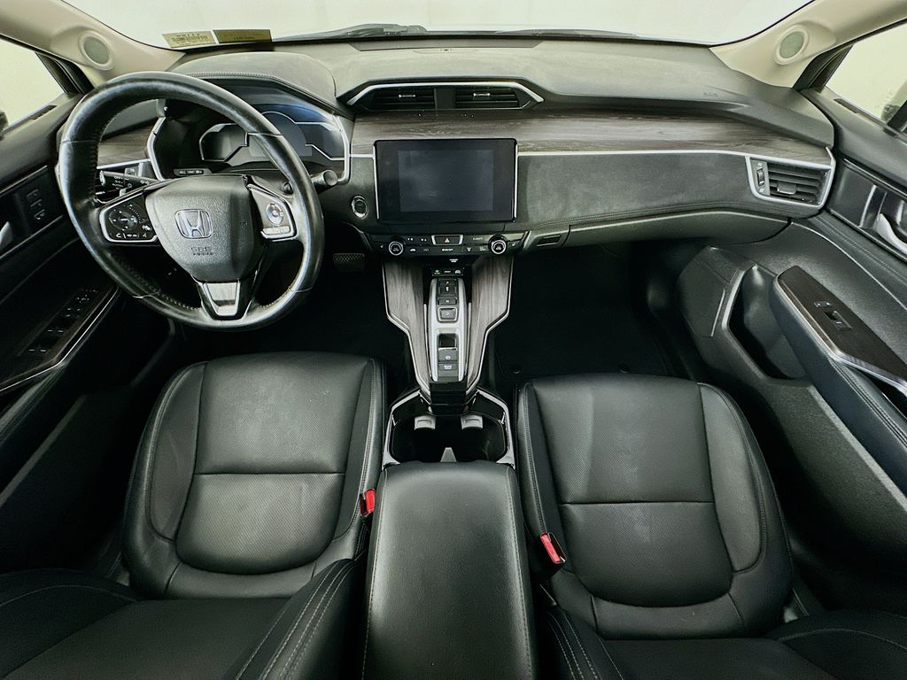 HondaClarity Plug-In Hybrid10