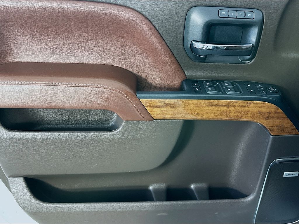 ChevroletSilverado 2500HD25