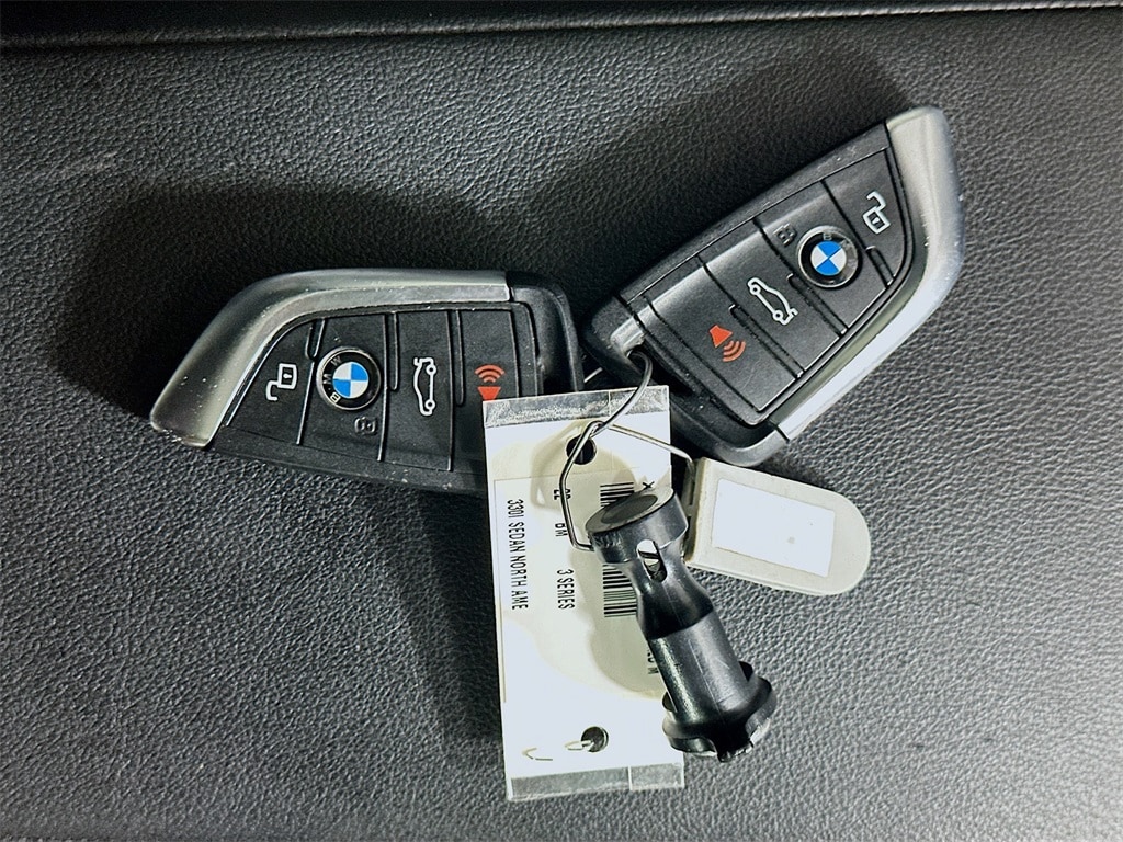 BMW3 Series35