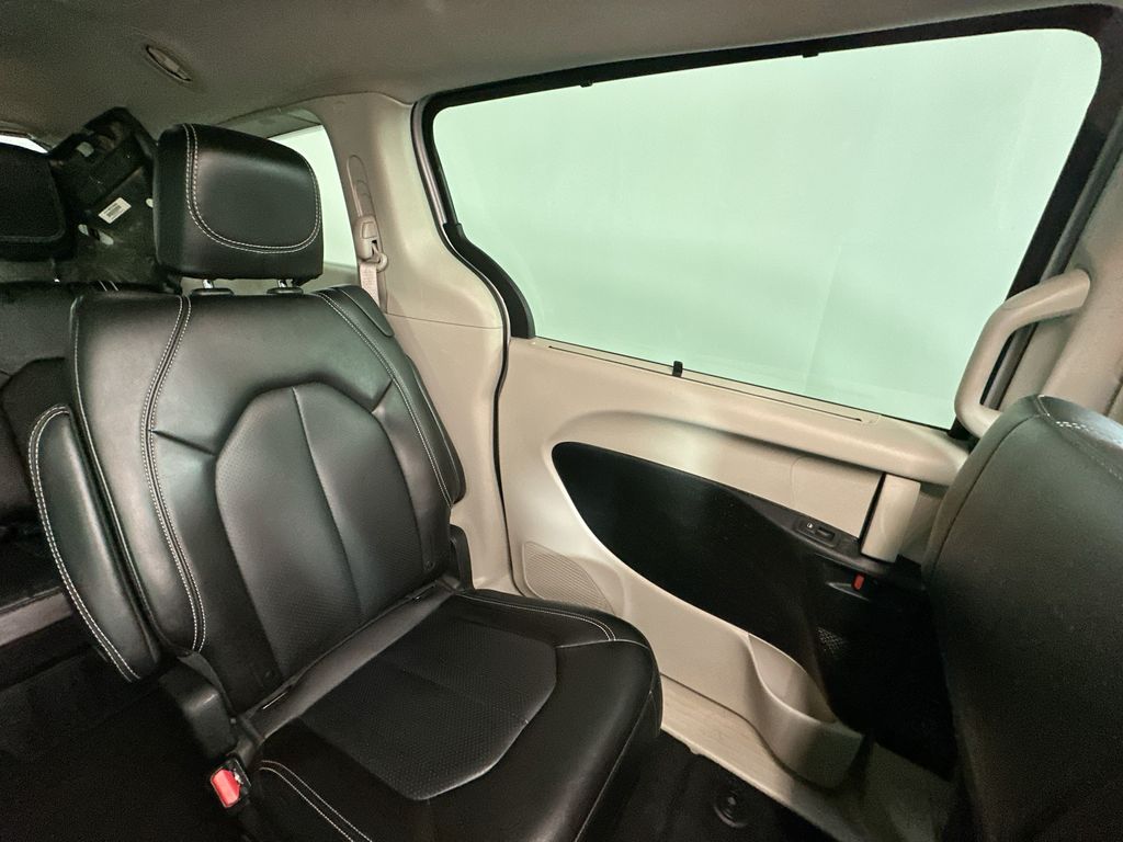 ChryslerPacifica14
