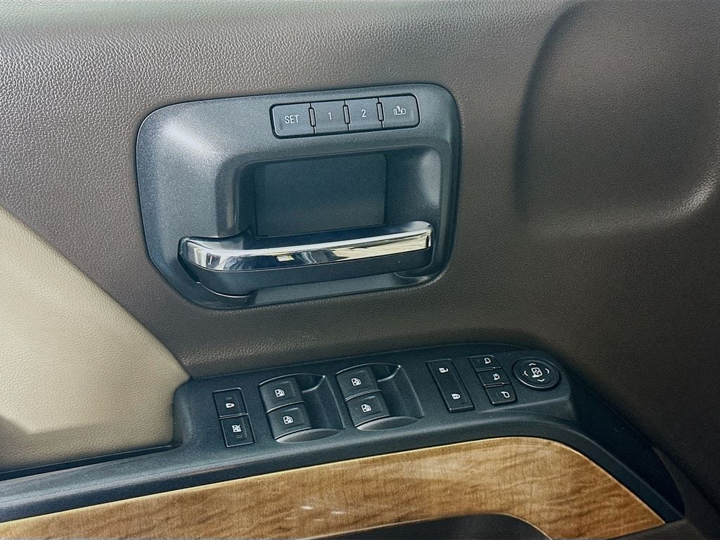 ChevroletSilverado 3500HD24