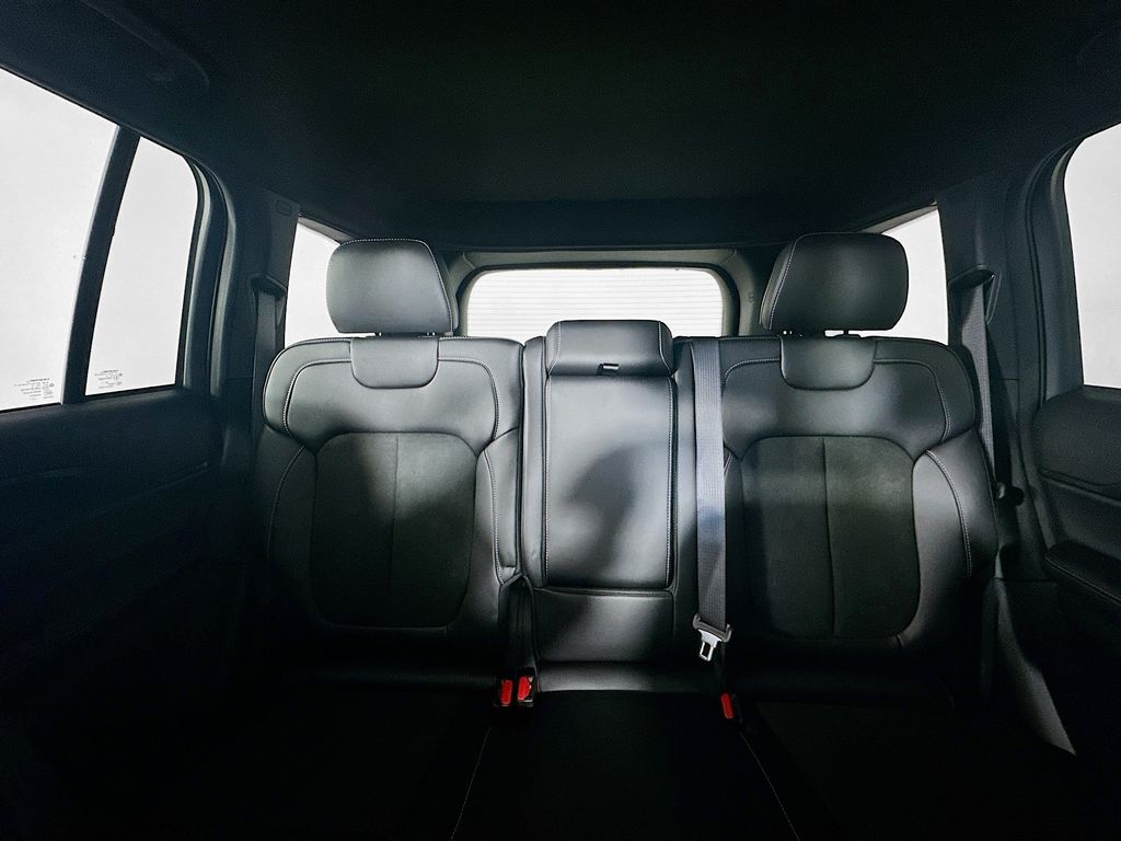 JeepGrand Cherokee10