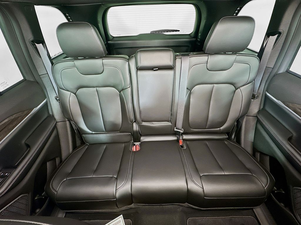 JeepGrand Cherokee10