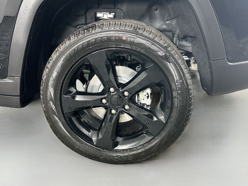 JeepGrand Cherokee17