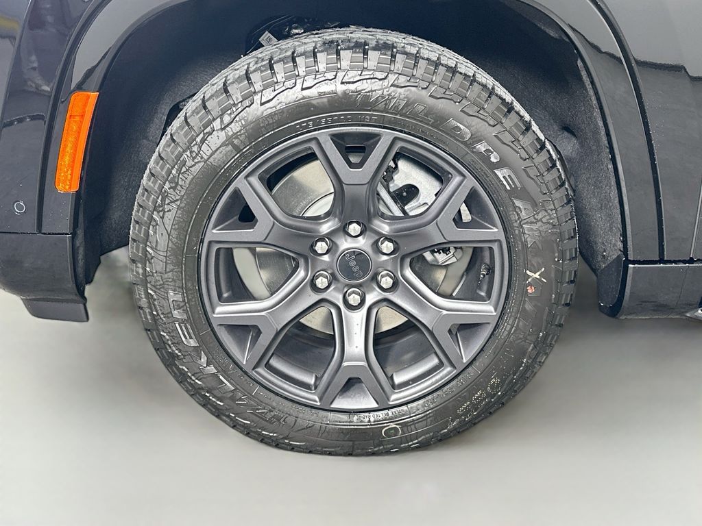JeepGrand Wagoneer17