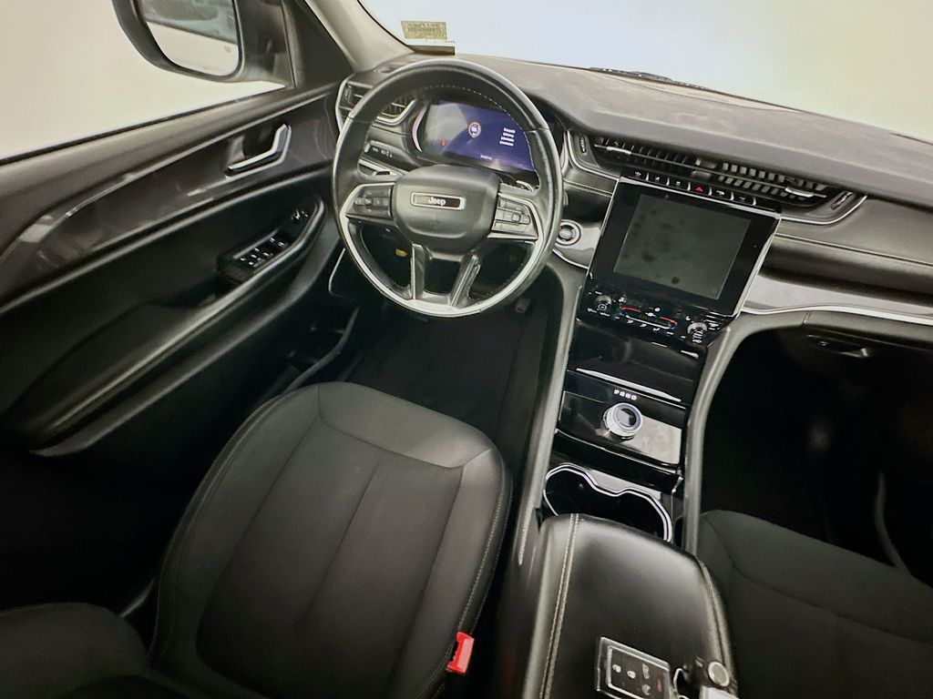 JeepGrand Cherokee L9