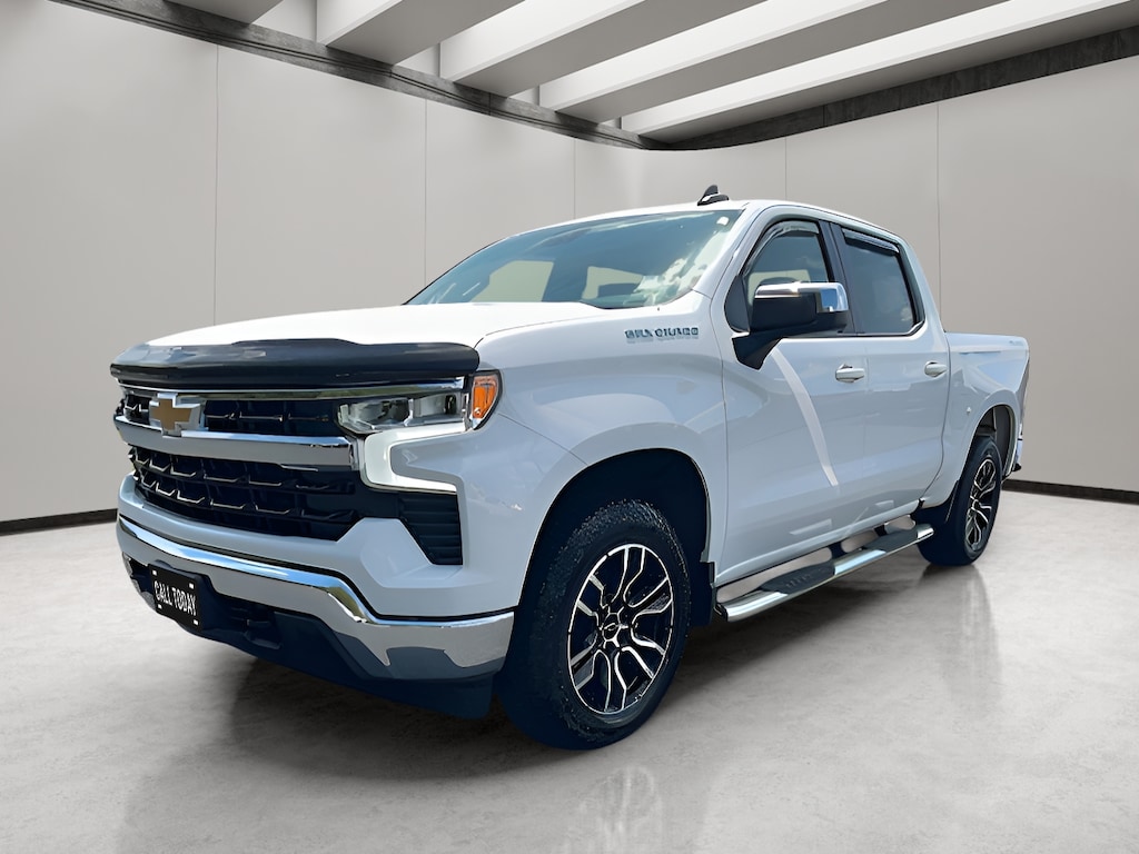 Used 2023 Chevrolet Silverado 1500 4WD Crew Cab Standard Bed LT Truck