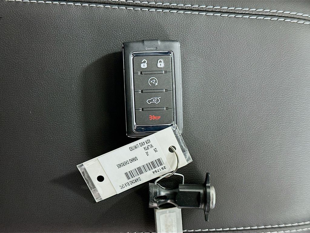 JeepGrand Cherokee20