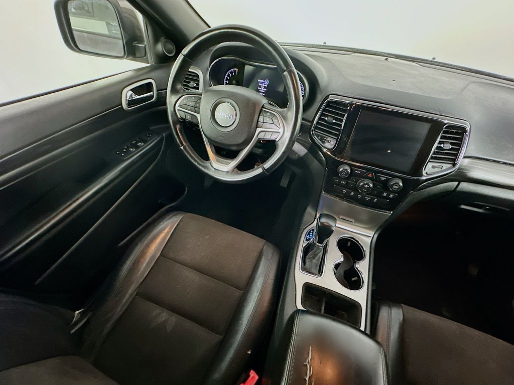 JeepGrand Cherokee9