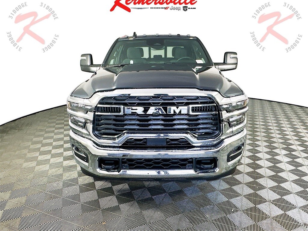 2025 Ram 2500 Tradesman photo 2