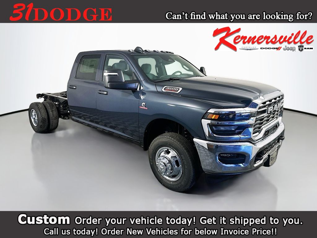 2026 RAM 3500 Tradesman Crew Cab's photo