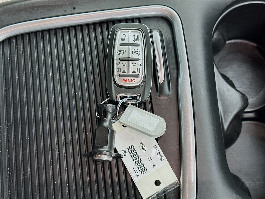 ChryslerPacifica35