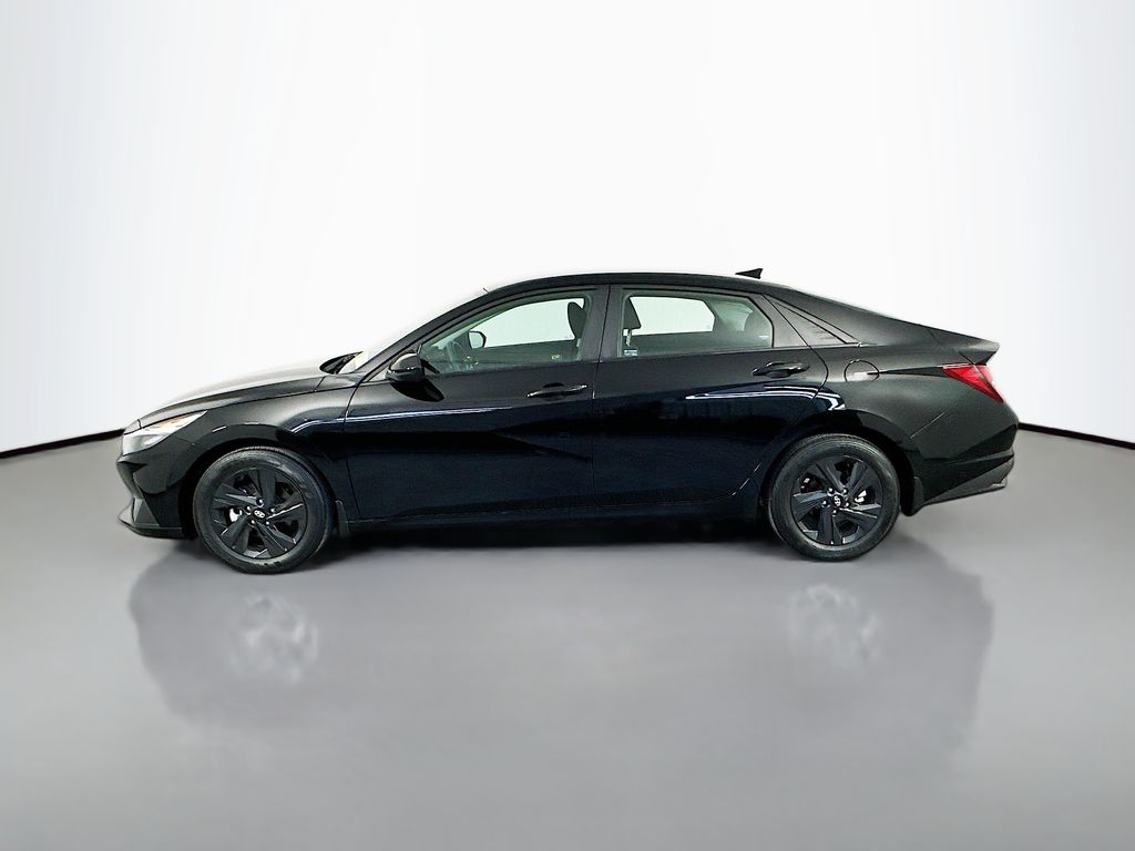 HyundaiElantra4