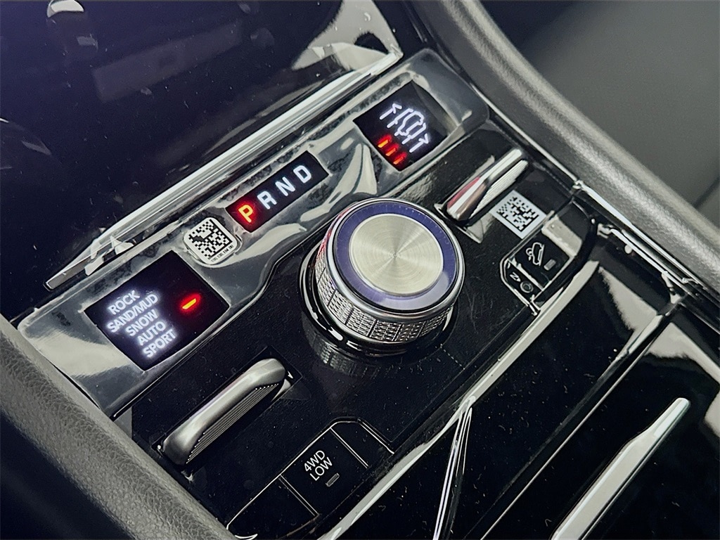 JeepGrand Cherokee L12