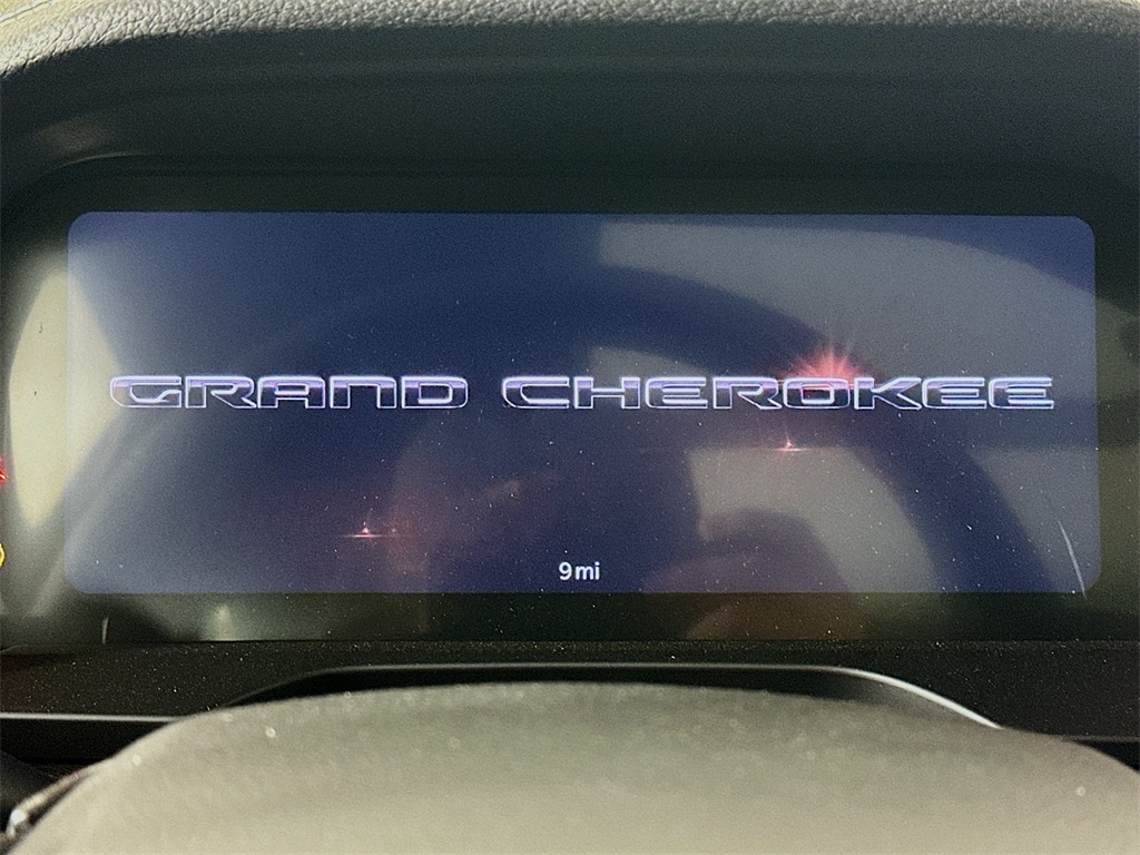 JeepGrand Cherokee11
