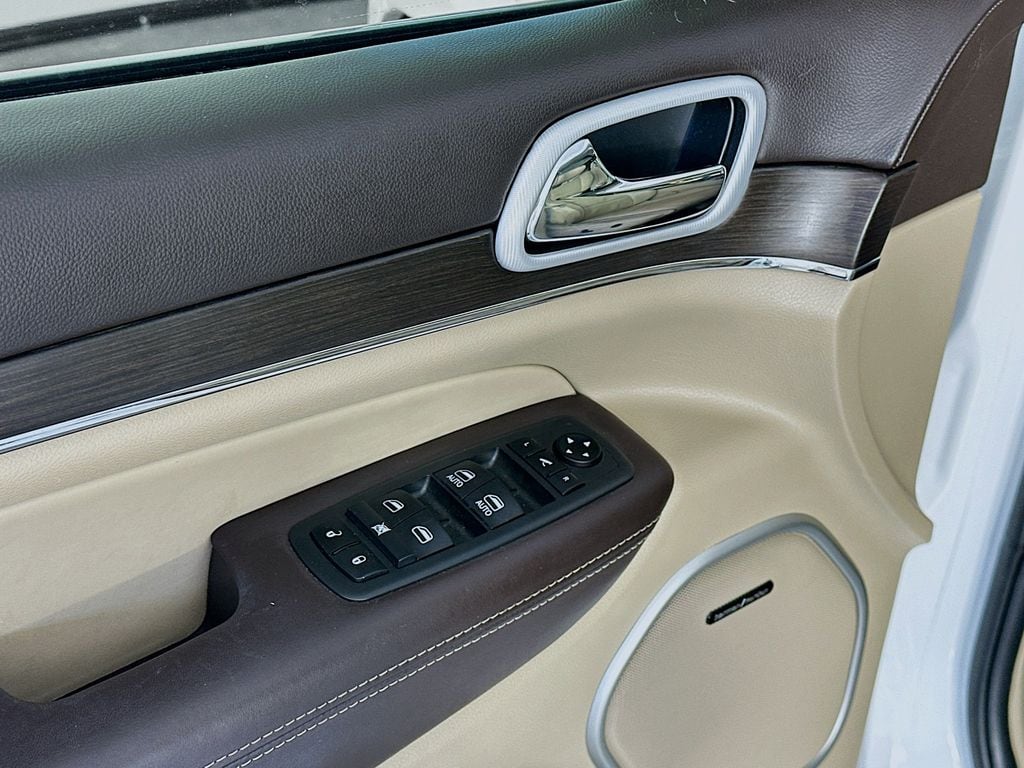 JeepGrand Cherokee24