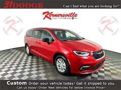 2026 Chrysler Pacifica Select Passenger Van