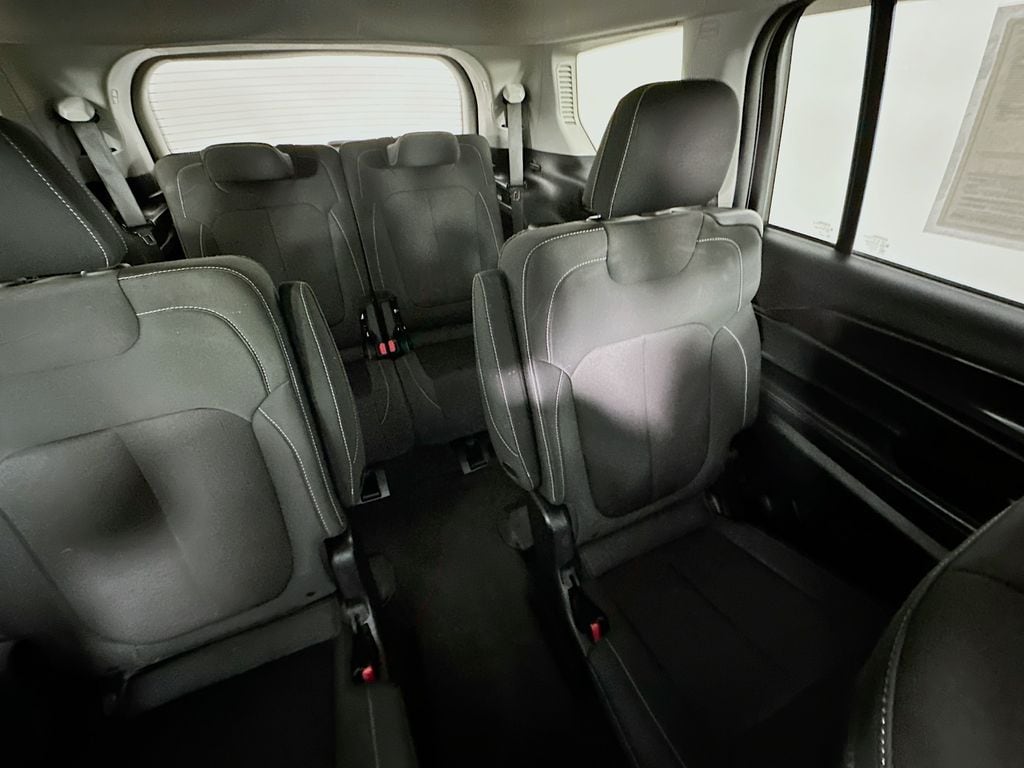 JeepGrand Cherokee L14