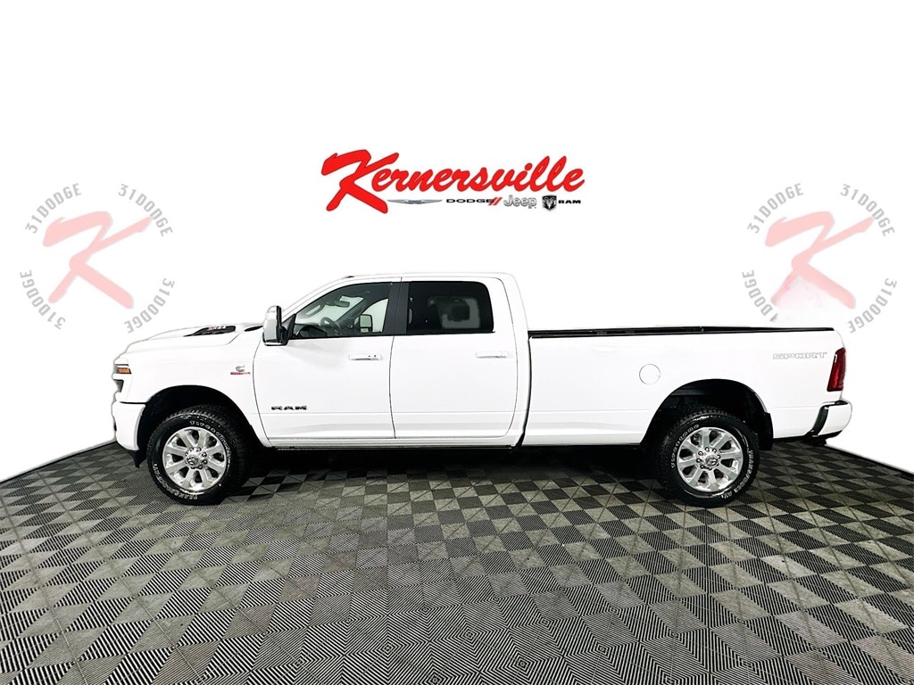 New 2026 Ram 3500 Laramie 14in Truck Crew Cab