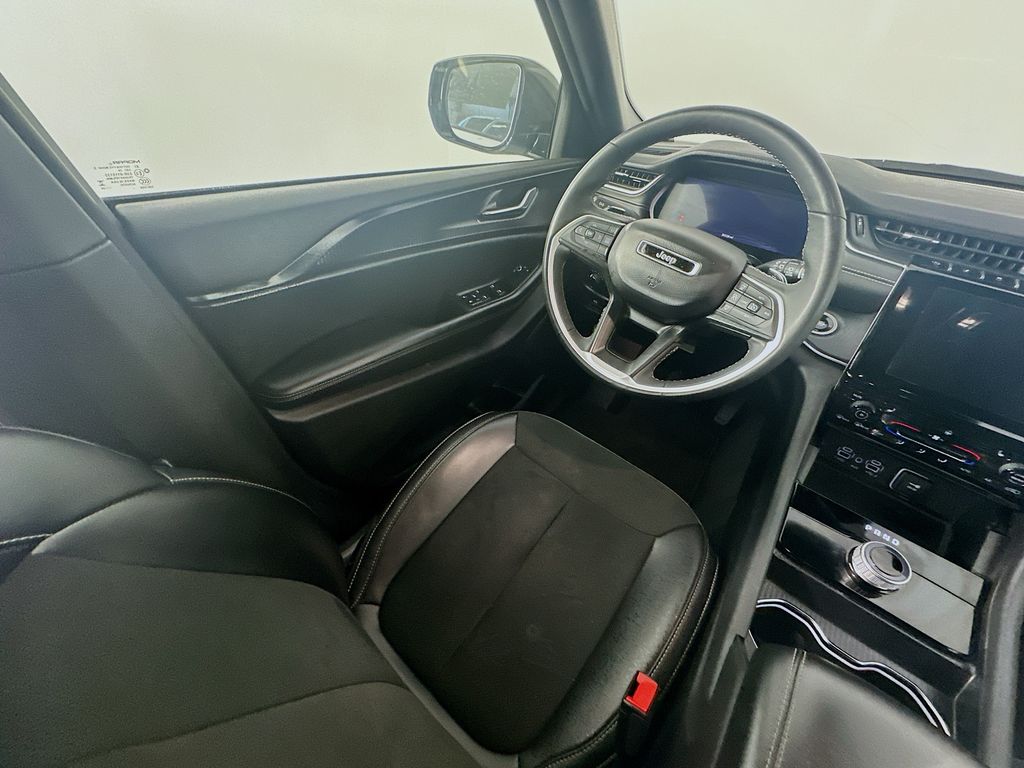 JeepGrand Cherokee L9