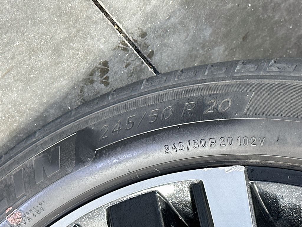 KiaTelluride32