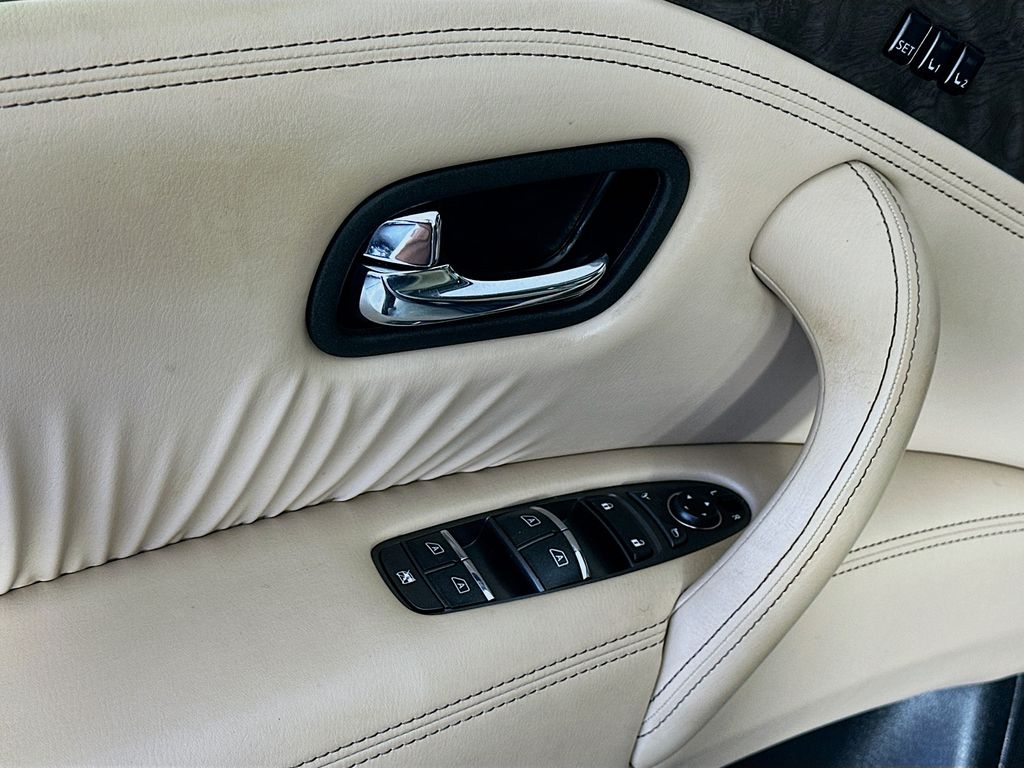 NissanArmada24