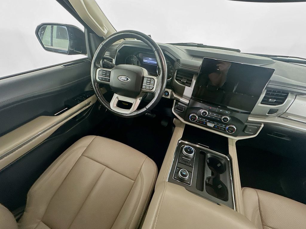 FordExpedition Max9